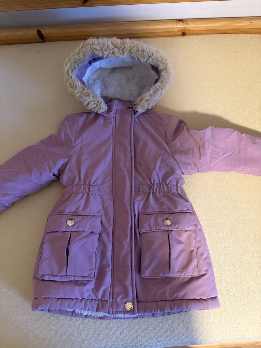 Giacche & Cappotti: Winterjacke Mädchen Gr. 104 – Usato da Steckborn venduto da Diana.84