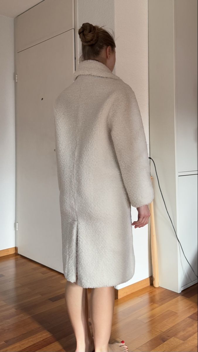 Mango Cappotti: Fluffy and warm coat – Usato da Zürich venduto da eli_t8nw 7