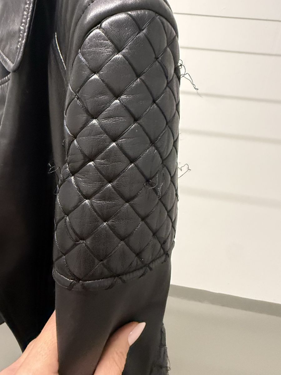 Tom Ford Vestes: Tom Ford Lederjacke schwarz mit Steppmuster – D'occasion à Meilen par Dievondort 6