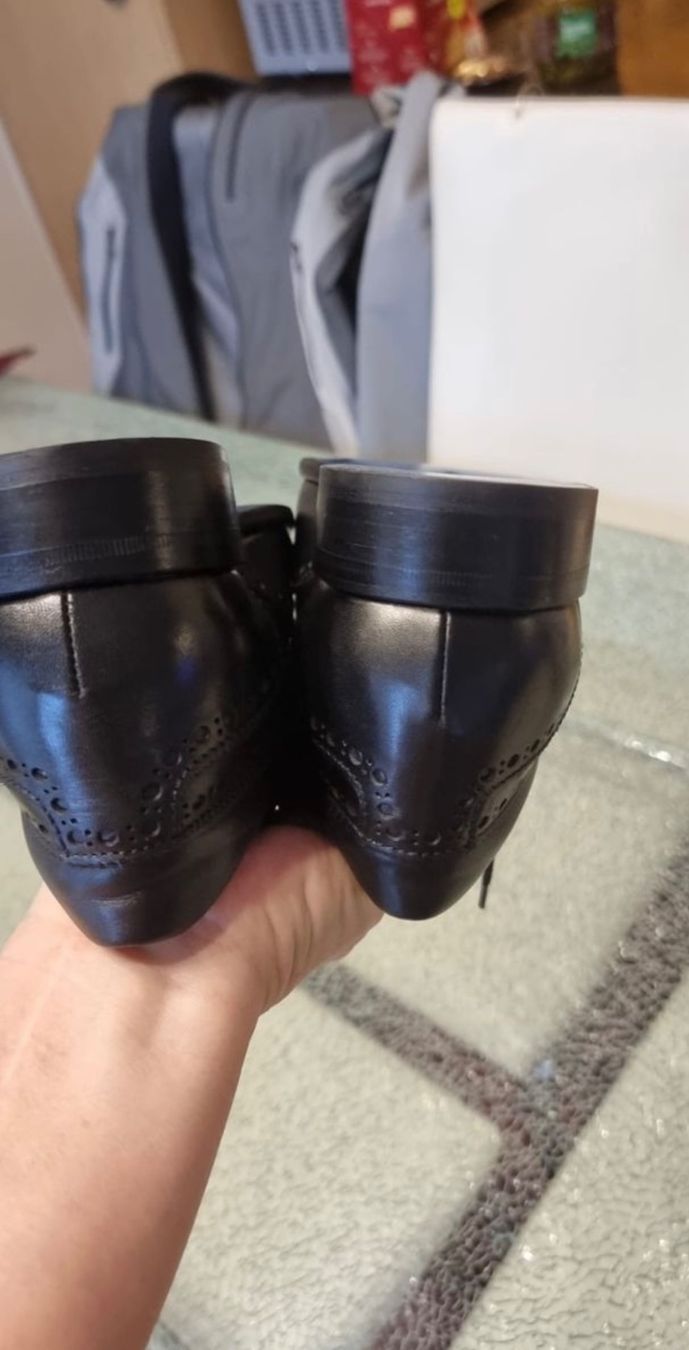 Scarpe da uomo: Risch Schuh Derby Eugenio in Nero Gr.6 / Gr. 40 – Usato da Chur venduto da spicebone 5