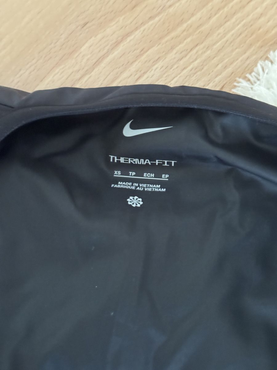 Nike Jacken: Nike Therma-FIT Running Jacket XS, Black – Neu und originalverpackt aus Sattel von Zlata1 2