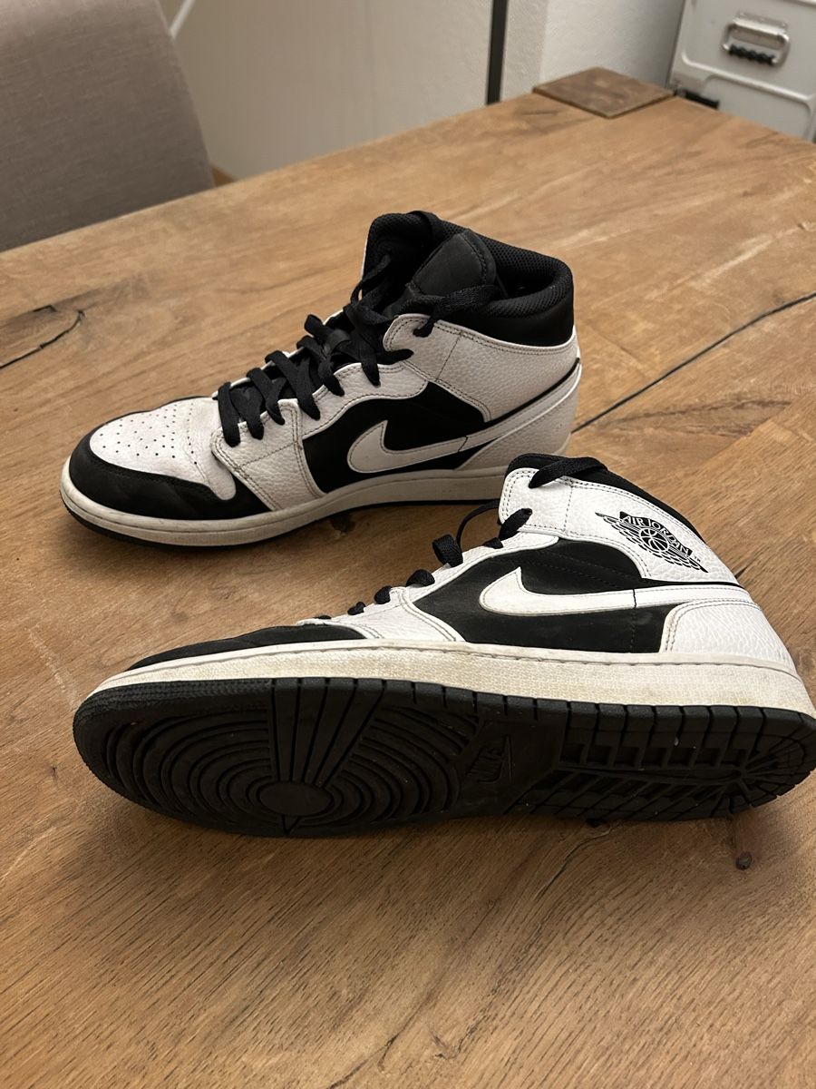 Jordan Herrenschuhe: Jordan 1 Mid - White Black – Gebraucht aus Bern von O3LII 1