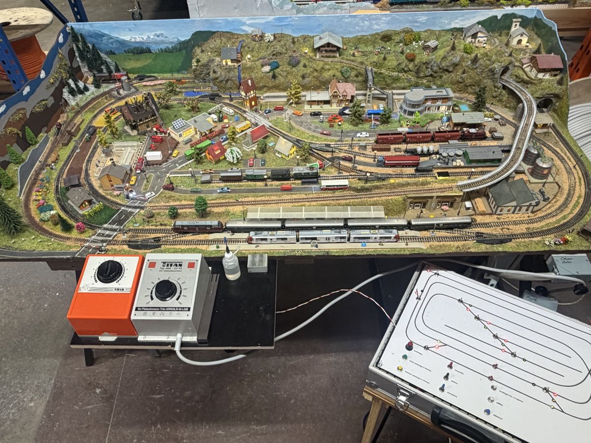 Trix Modellini di ferrovie: Perfekte Anlage Spur N – Usato da Wil SG venduto da steinlin07