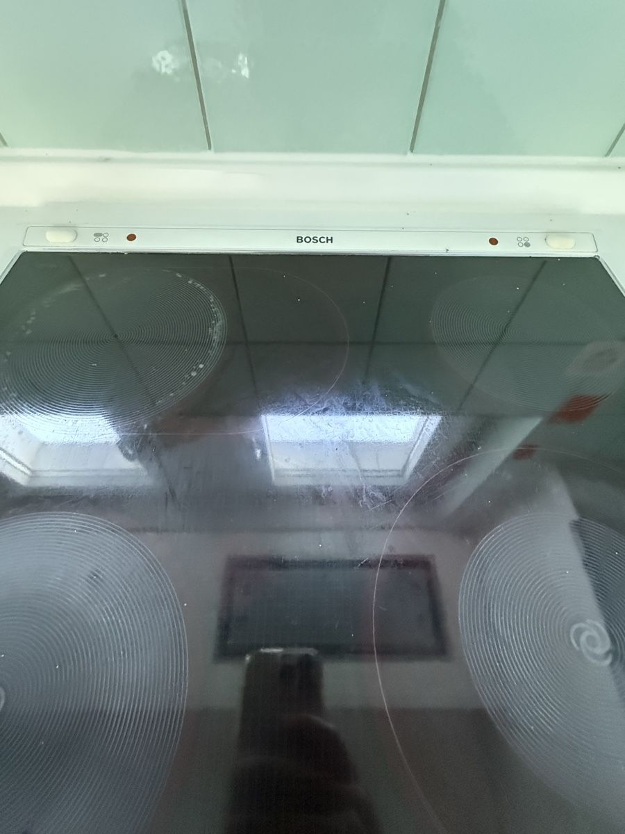 Forni: Bosch Einbaubackofen + Glaskeramik-Kochfeld Weiss – Usato da Reinach BL venduto da rom_jb5y 3