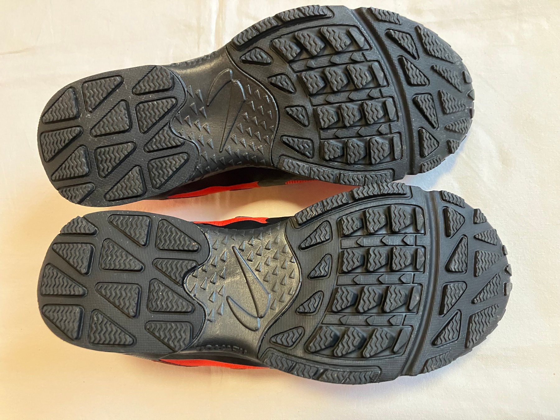 Herrenschuhe: Laufschuhe NEWTON Boco AT8 – Neu (gemäss Beschreibung) aus Schönenwerd von Tomair 1