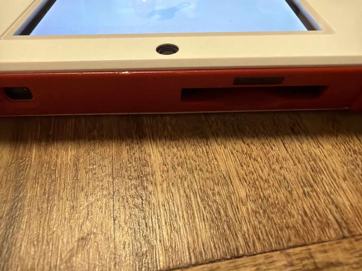 Nintendo Konsolen: Nintendo 2DS Konsole - Homebrew – Gebraucht aus Dietikon von cig_isc 3