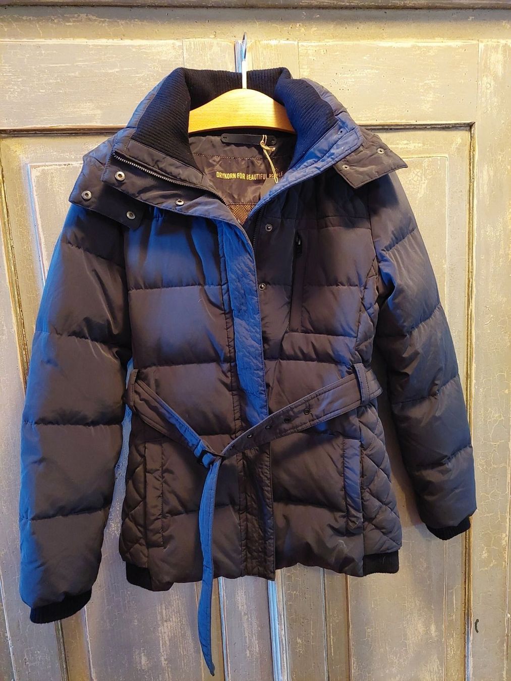 Drykorn Vestes: Drykorn . Winter 3 – Neuf avec emballage d'origine à Besenbüren par teluride89