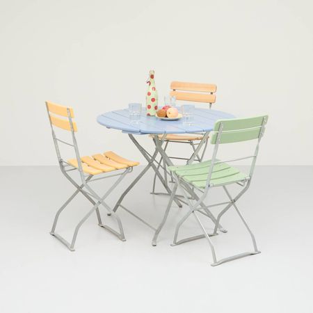 Gartentisch rund Lila, frisch lackiert, Massivholz