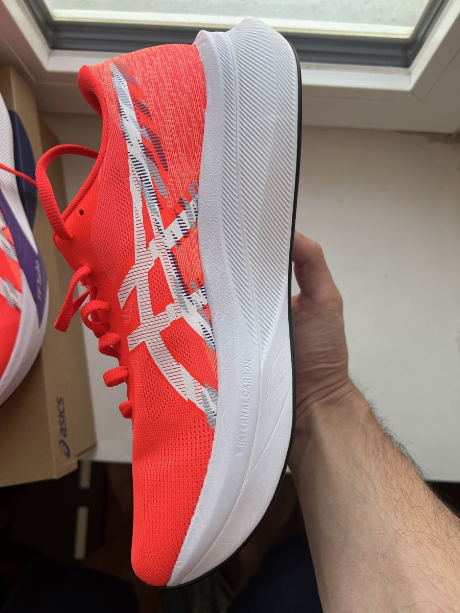 Asics Scarpe da uomo: Asics Magic Speed 4, Grösse 45, neuwertig, Originalverpackun – Nuovo e nell'imballaggio originale da Opfikon venduto da den_g2m2 3