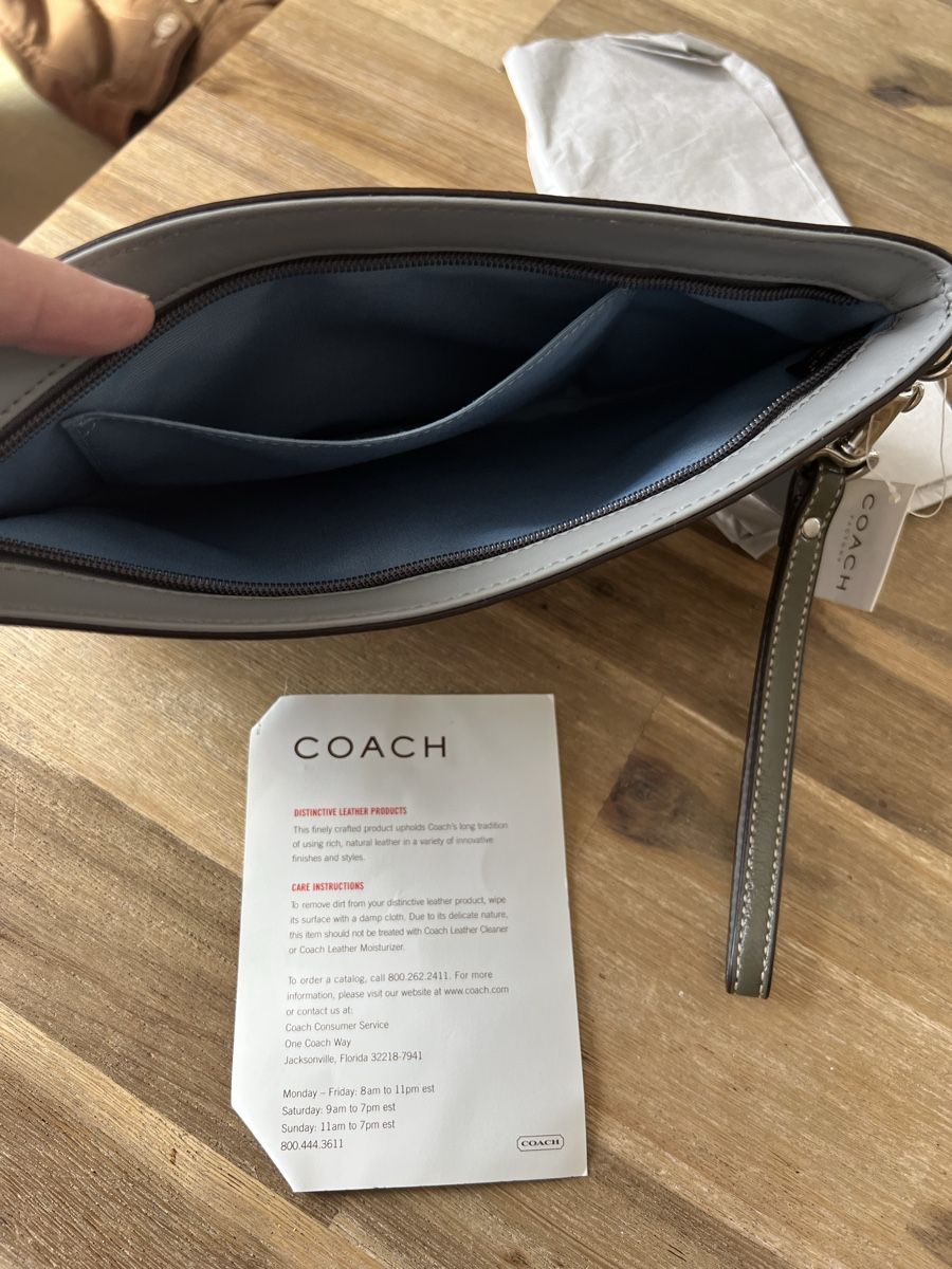 Coach Taschen für Damen: Coach Clutch Neu (defekt) – Defekt aus Triesen von bubita 7