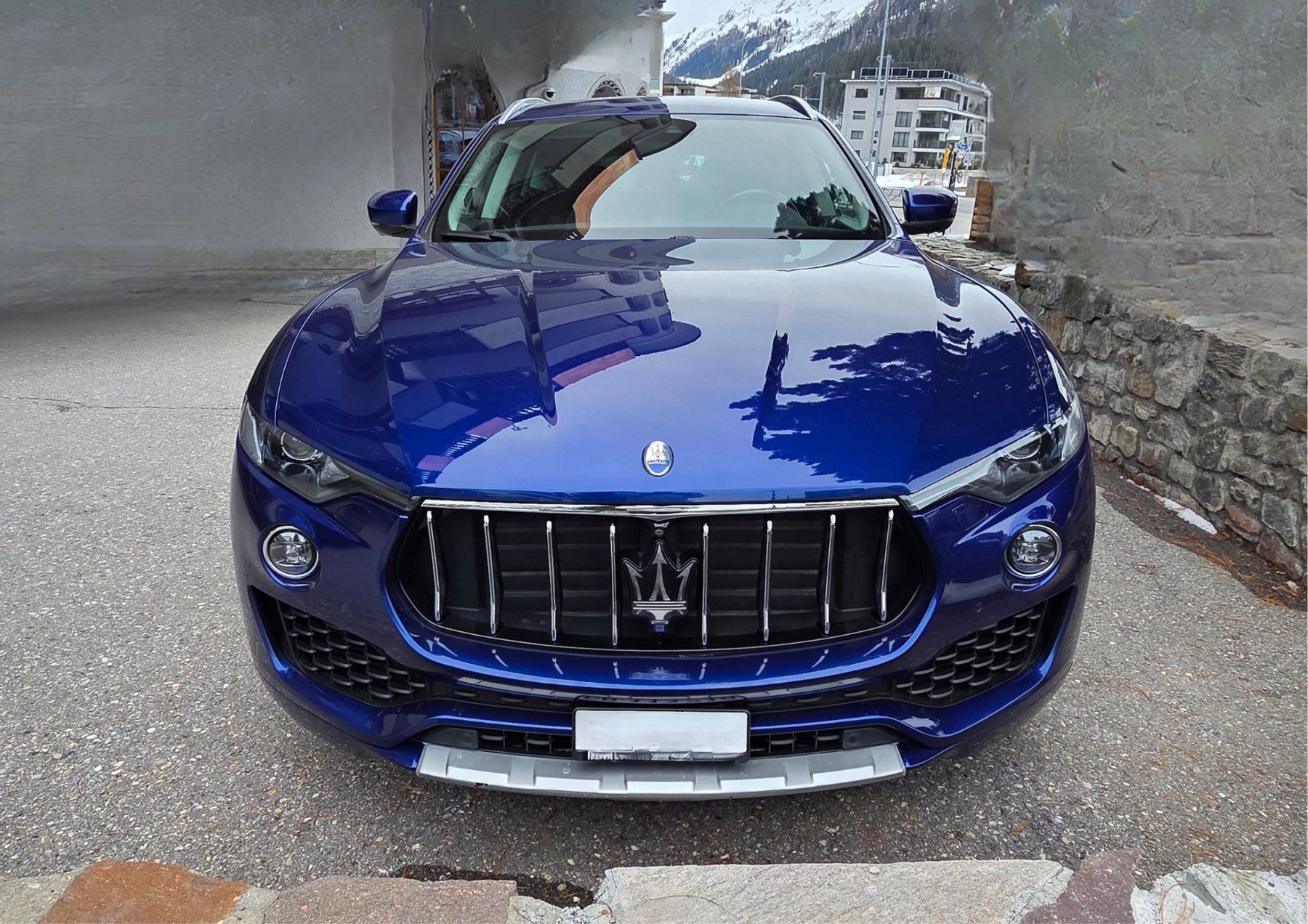 Maserati Automobili: Maserati Levante S Nerissimo – Usato da Davos Wiesen venduto da flo_88hx 1