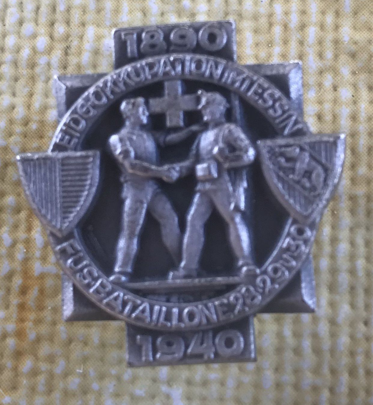 Placchette & Badge: FÜSBATAILLONE 28-29-30 -1890/1940 – Usato da Ostermundigen venduto da wini63