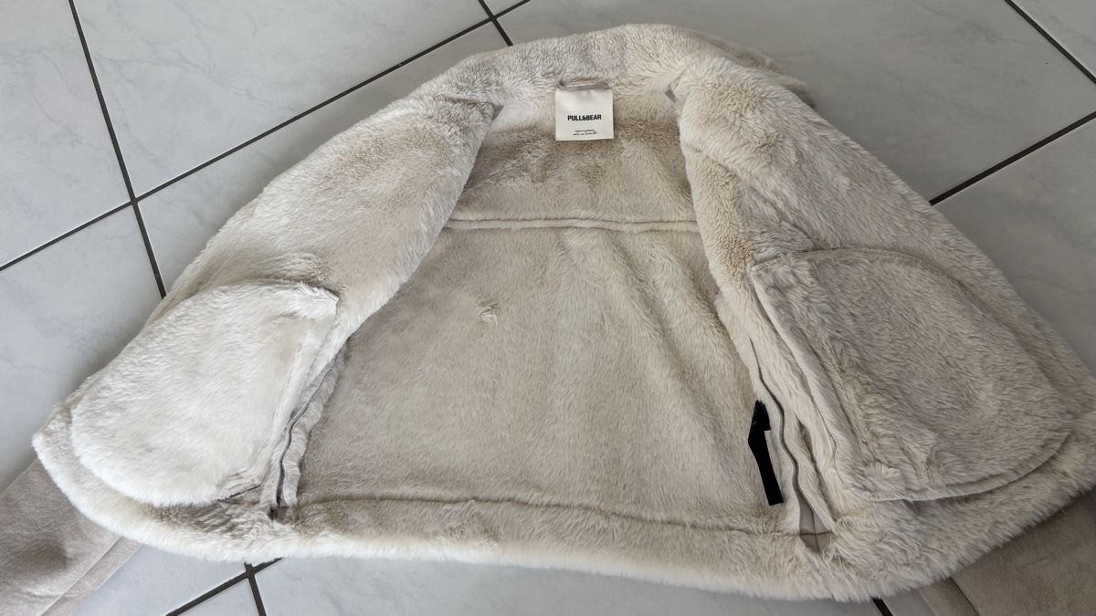 Pull&Bear Giacche: Pull&Bear, Kunstlederjacke mit Fell, Grösse S – Usato da Wilen b. Wil venduto da alimonera 2