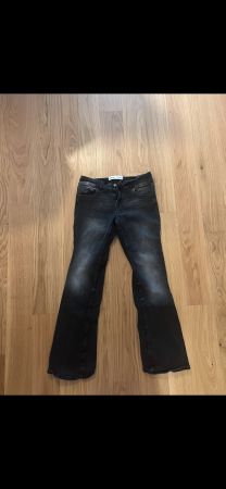 Damen Jeans Bershka dunkelgrau Grösse 42 M guter Zustand