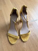 Damenschuhe Sandalen gelb Grösse 39 guter Zustand