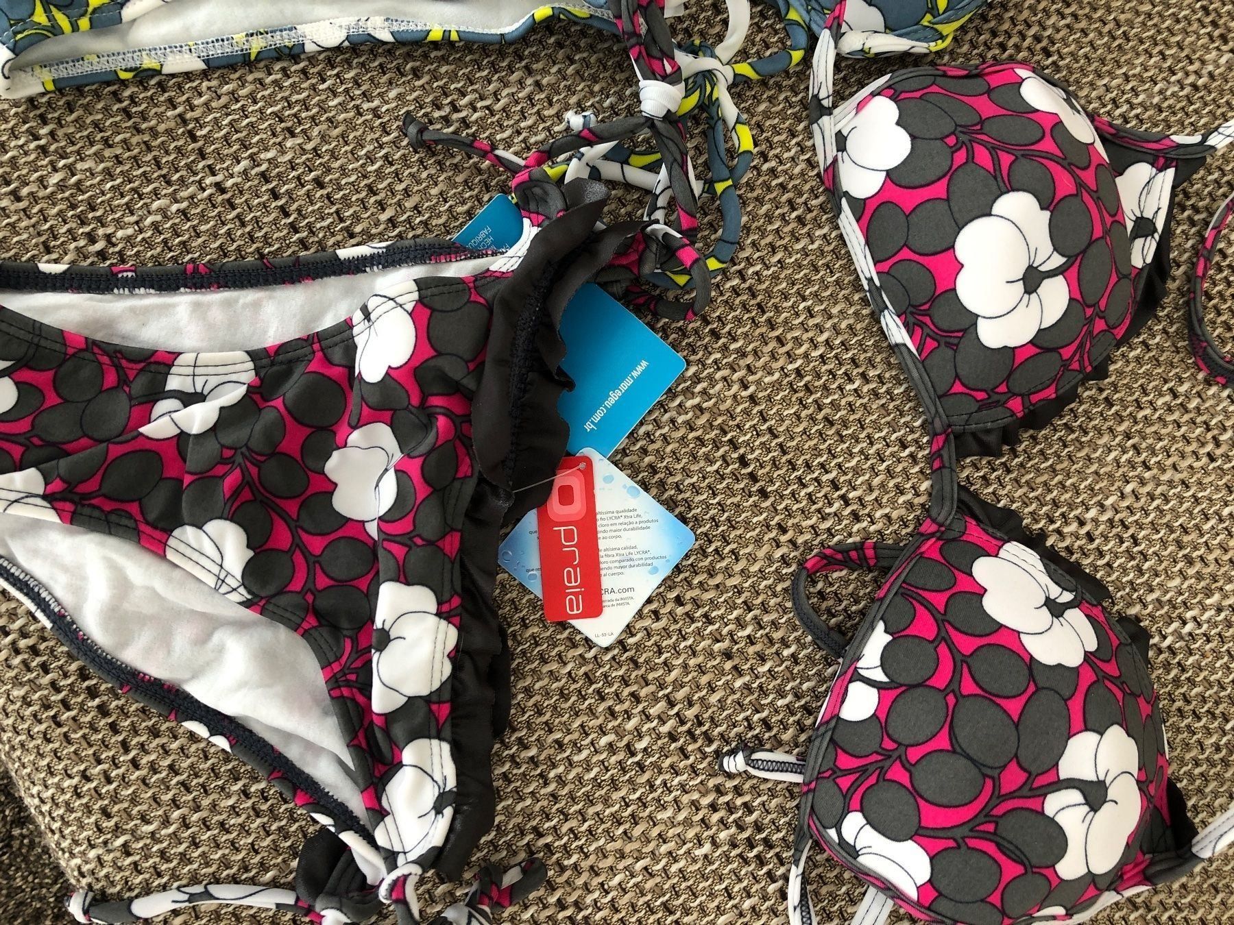 Badekleider & Bikinis: 2 Bikinis Gr S – Neu und originalverpackt aus Langnau am Albis von  2