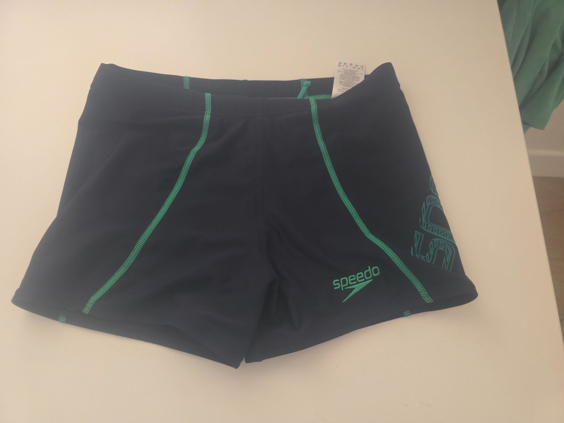 Badehosen: Speedo Badehose dunkelblau Grösse 4 neu – Neu und originalverpackt aus Wichtrach von Elenagonzi