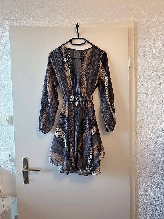 Vestiti: Lombardini Kleid Gr. M – Usato da Winterthur venduto da ene_2sbh 1