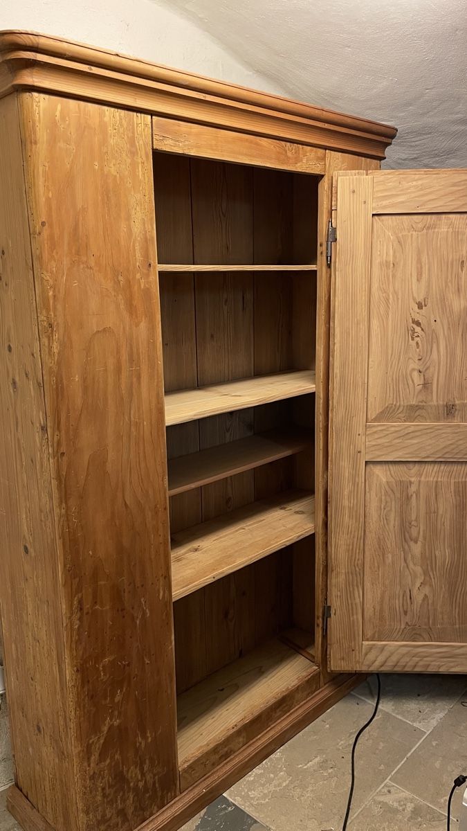 Schränke: Schrank – Gebraucht aus Basel von Balthazara 1