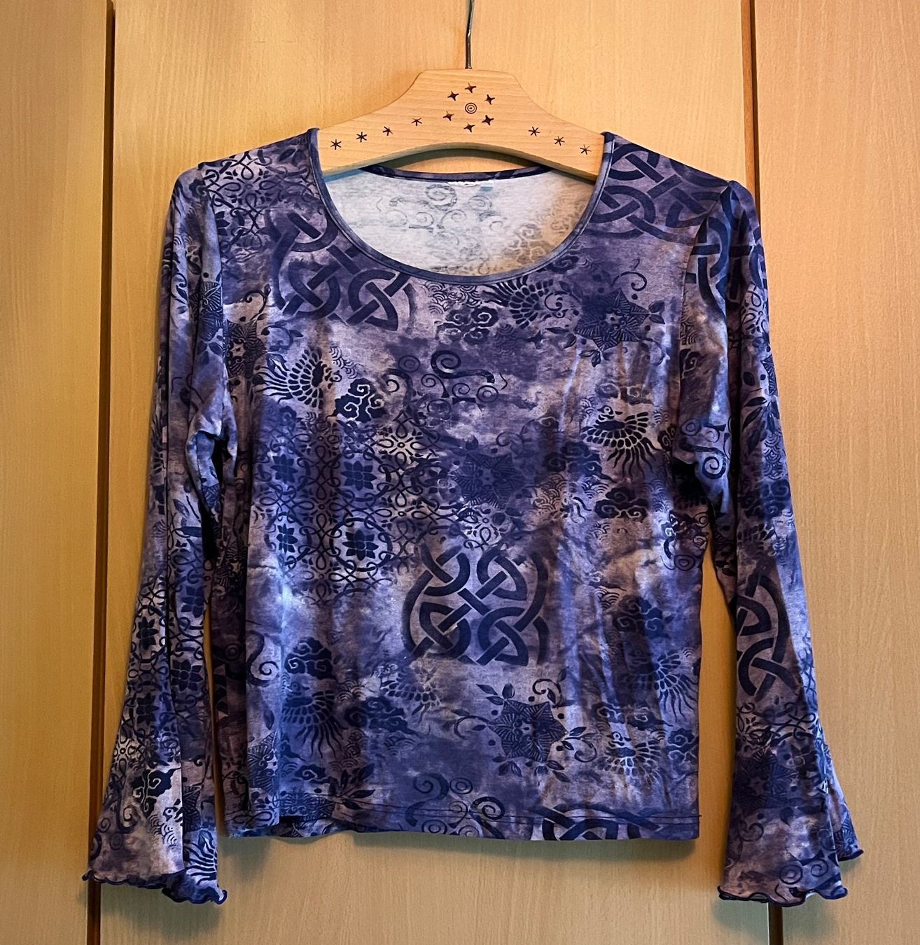 T-shirt: Whimsy Shirt – Usato da Therwil venduto da blubblubblubb