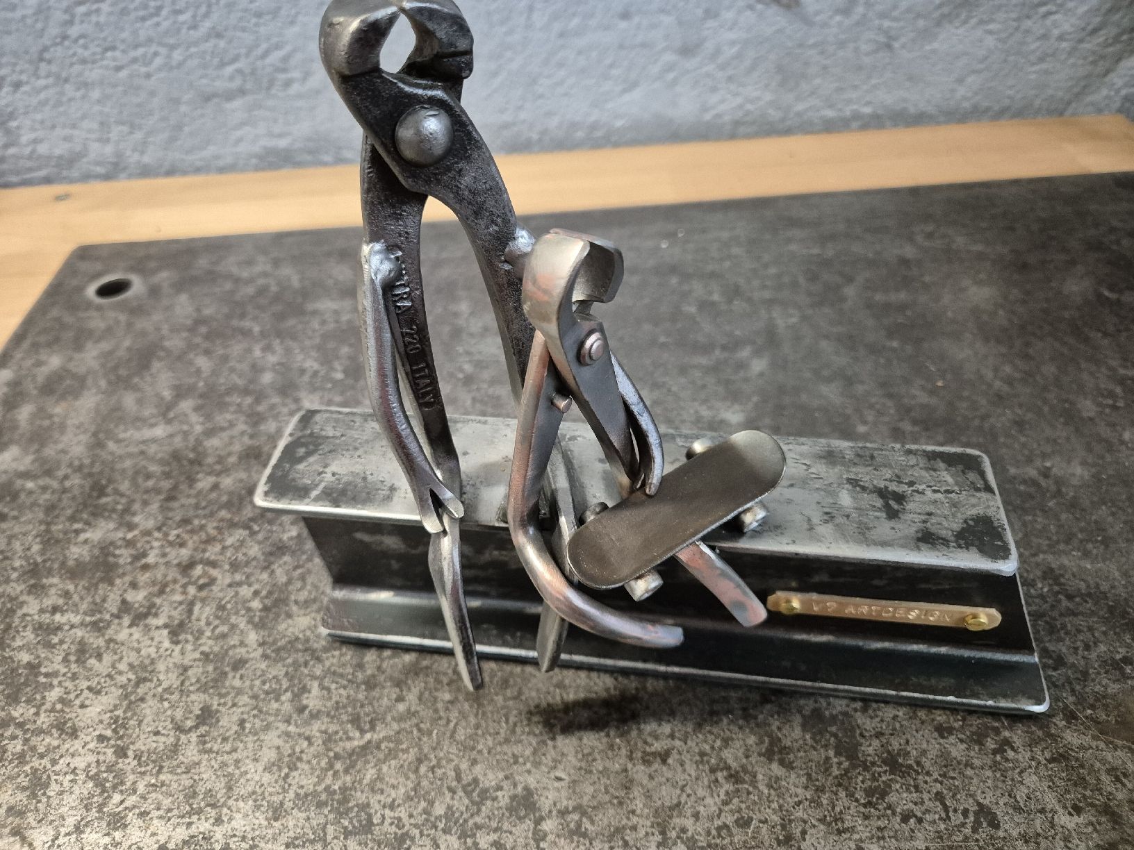 Statuette: Statuette artisanale V7ARTDESIGN – Usato da Le Locle venduto da CHEGUA 2
