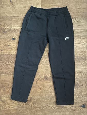 Nike Sportswear Trainerhose schwarz Gr. M