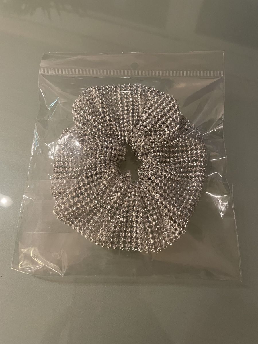 Accessori per capelli: Chouchou scintillant strass neuf – Nuovo e nell'imballaggio originale da Vuadens venduto da Nina11
