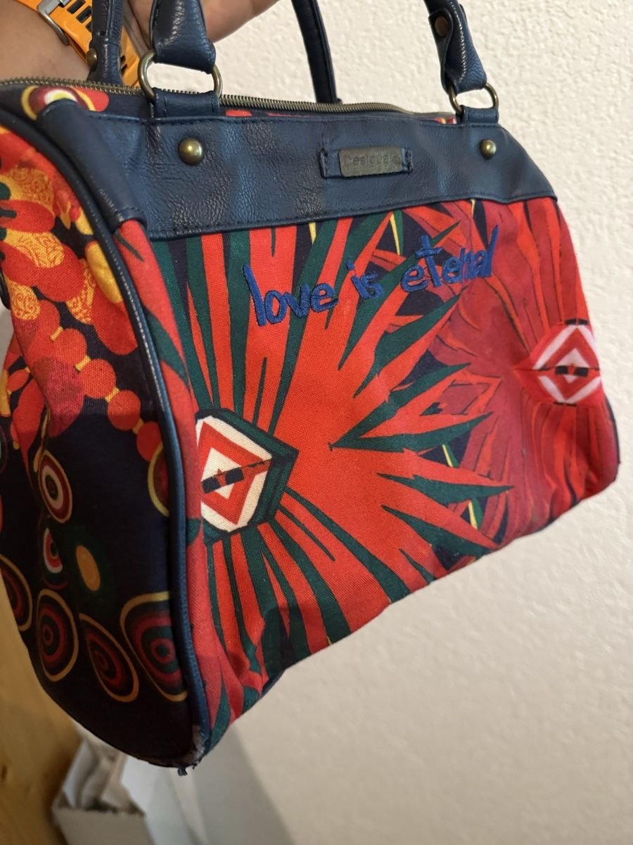Desigual Sacs femmes: Original Desigual Damenhandtasche. – D'occasion à Hirschthal par cel_w772 2
