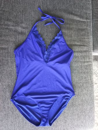 Badekleid / Badeanzug ungetragen Gr.48
