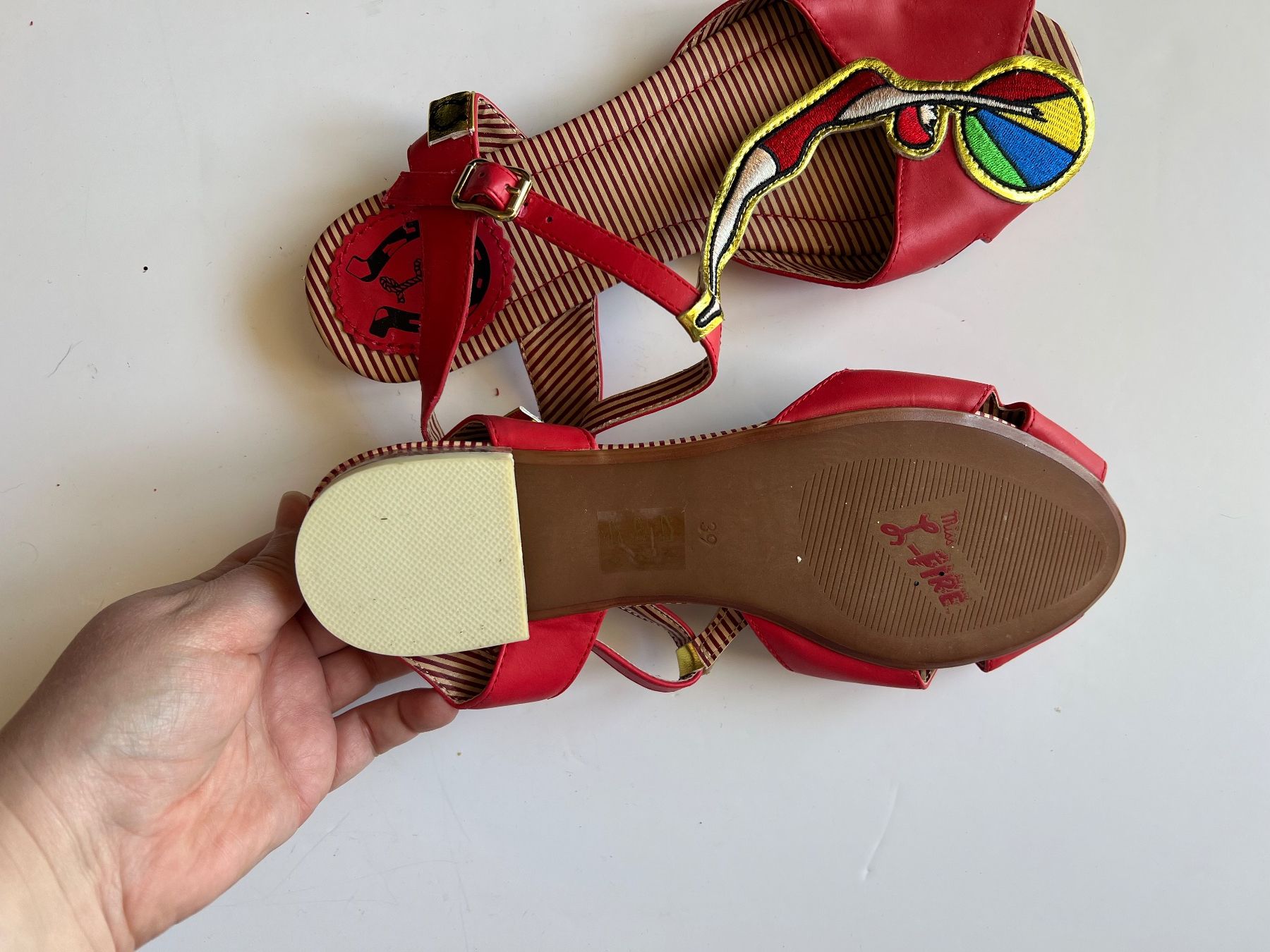Scarpe da donna: Sandales Miss L Fire 38 – Usato da Neuchâtel venduto da Thesebootsaremadeforwalking 2