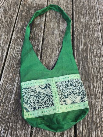 Tasche: Seidenshopper aus Bali, grün