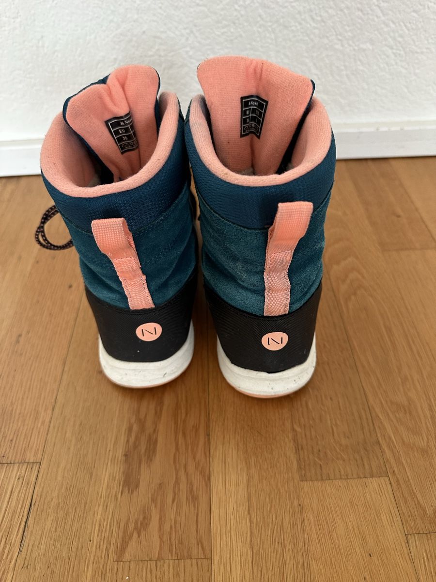 46 Nord Scarpe per ragazze: Winterschuhe 46 Nord Gr 36 – Usato da Ostermundigen venduto da Clood 1