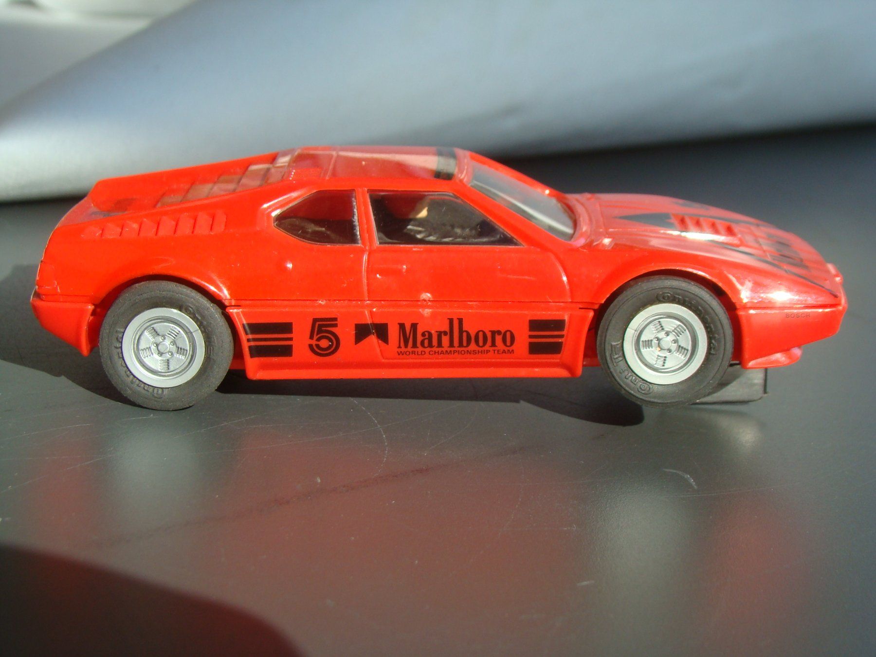 Fleischmann Rennbahnen: Fleischmann BMW M1 rot sehr selten 70er – Gebraucht aus Walzenhausen von Vanquish711 2
