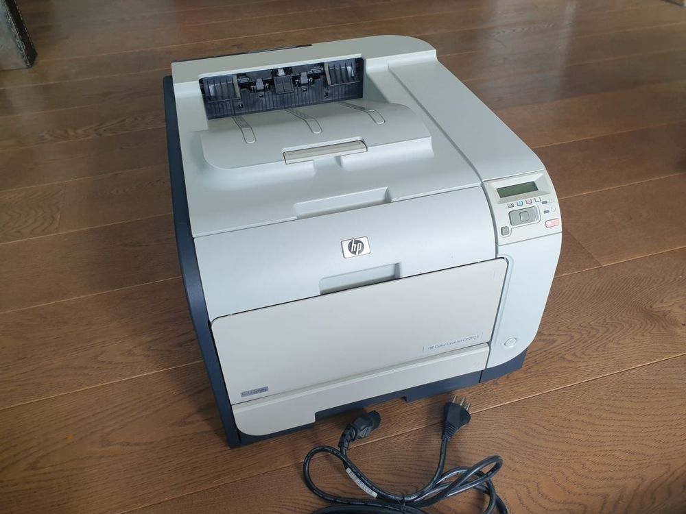 HP CP2025dn Farblaserdrucker Duplex Kaufen auf Ricardo