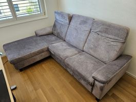 2 Jähriges, dreiteiliges Sofa, wenig gebraucht (neu 3000.-)