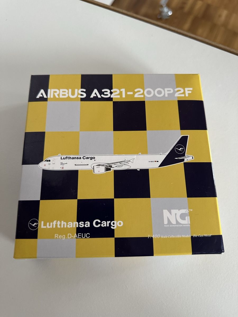 Airbus Kits de montage: Airbus A321-200P2F Lufthansa Cargo 1:400 NG Modles – Neuf (Voir description) à Roggwil TG par Cessna1721 2