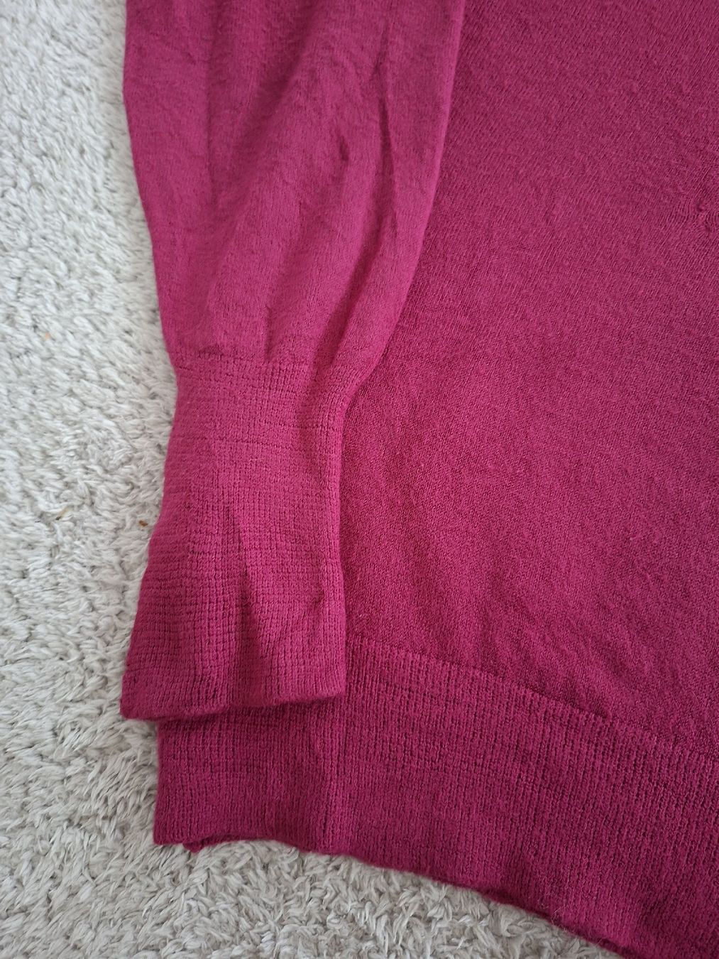 Dior Pullover & Sweatshirts: Pull Christian Dior mauve col V taille M – Gebraucht aus Renens VD von ser_j2fn 7