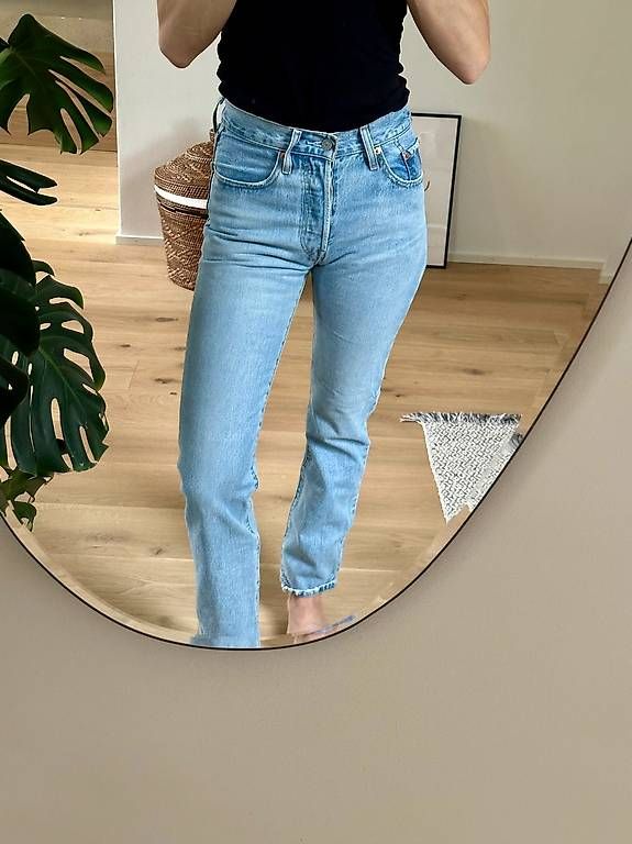 Jeans: Levi's 501 hellblau W24 L30 – Usato da Zürich venduto da abh_7bb5