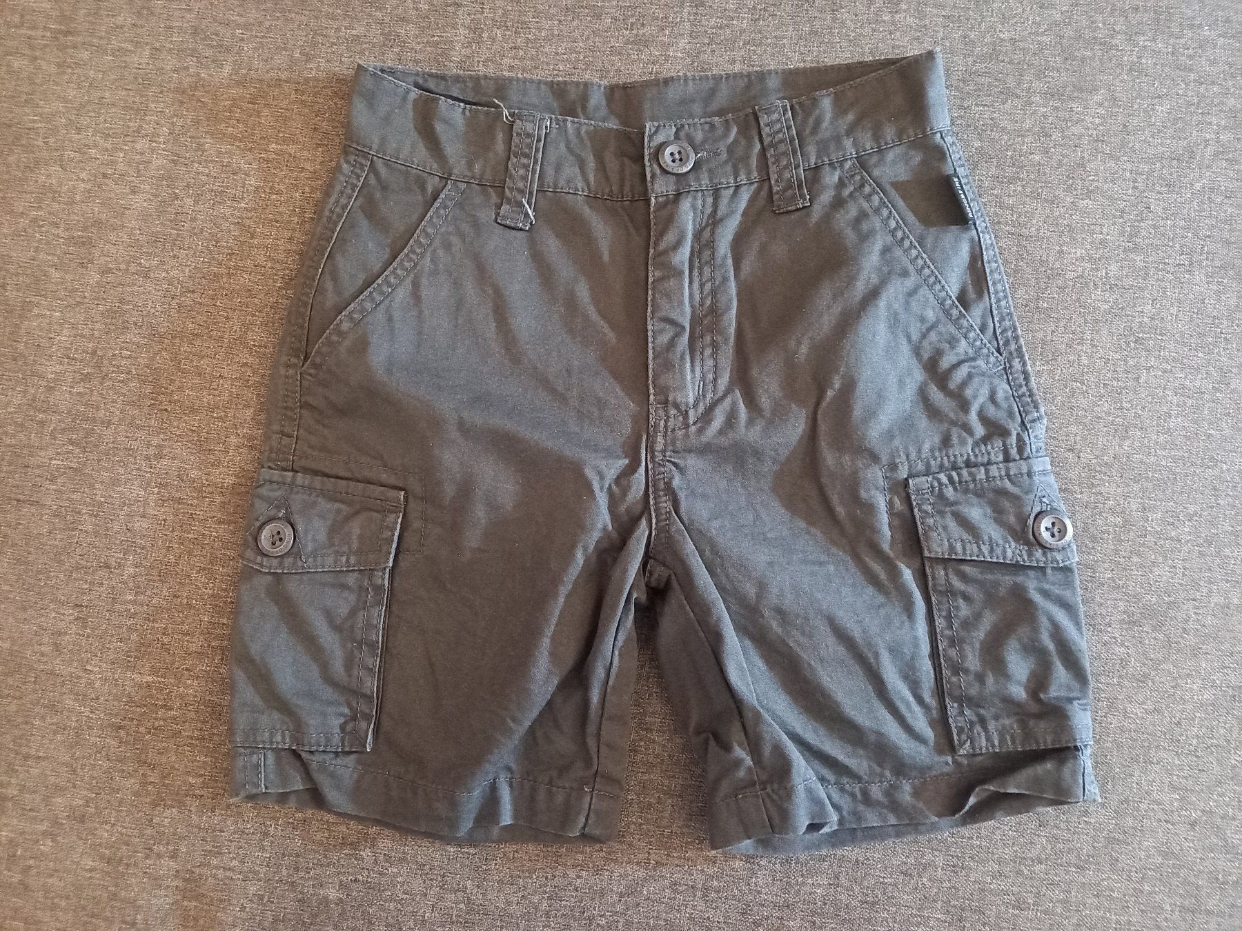 Hosen: Shorts gris taille S – Gebraucht aus Lausanne von KUNKI-DESTOCK