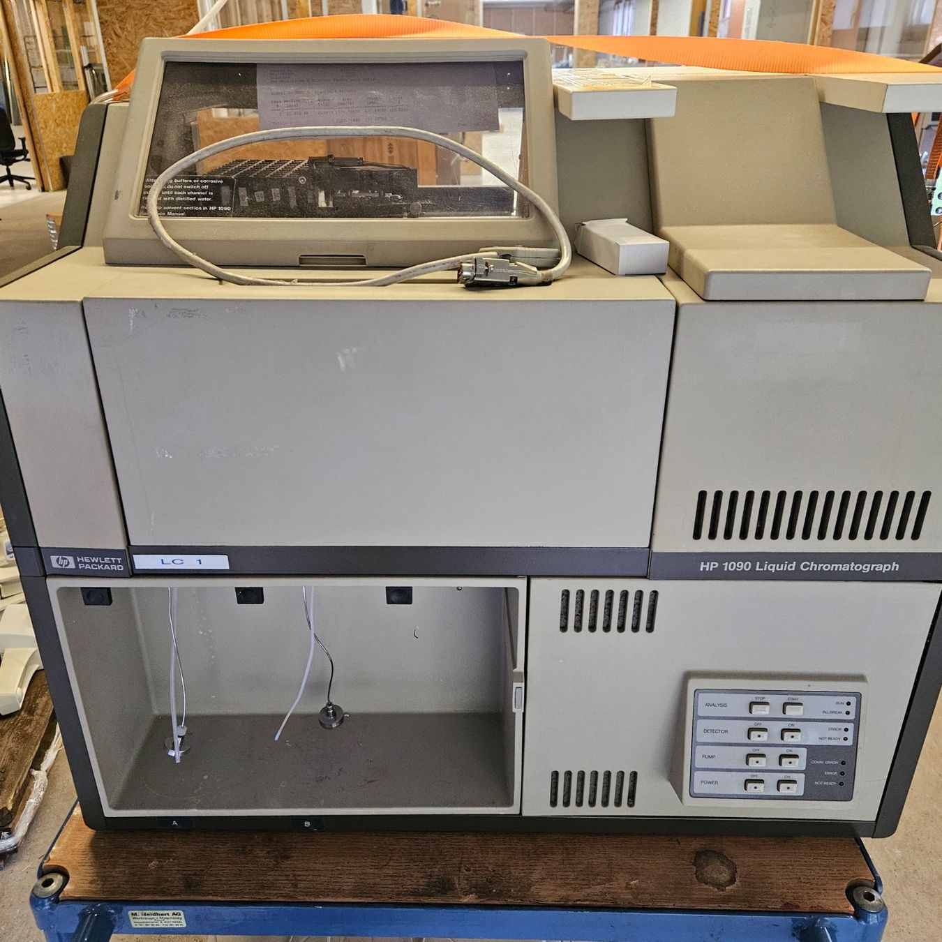 Accessori da laboratorio: HP 1090 Liquid Chromatograph/HP 8452A DAS & PC/Software – Usato da Niederdorf venduto da LeptonAG_Labor 1