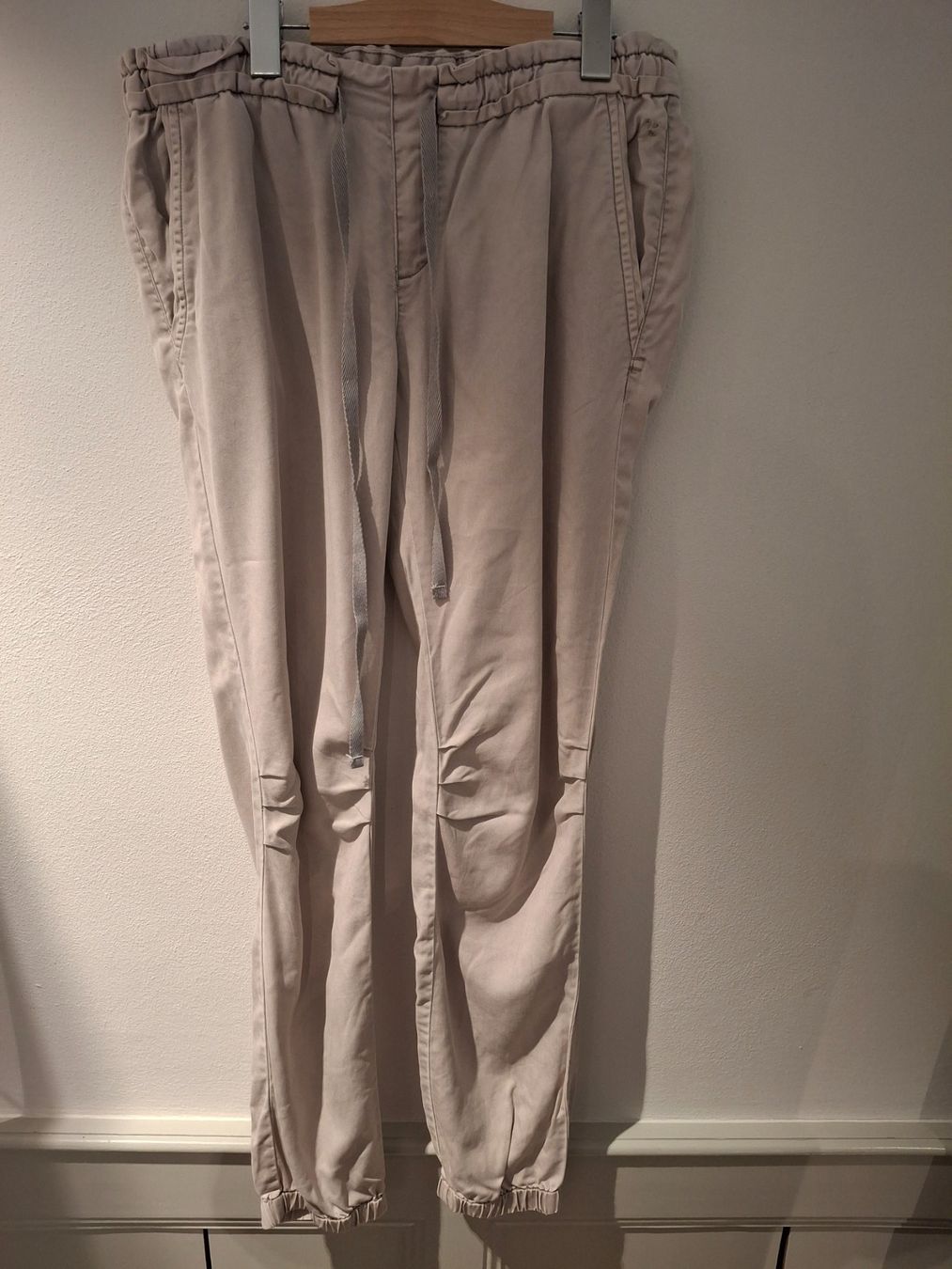 Pantaloni: Comma sommerhose – Usato da Oberhofen am Thunersee venduto da katka99 1