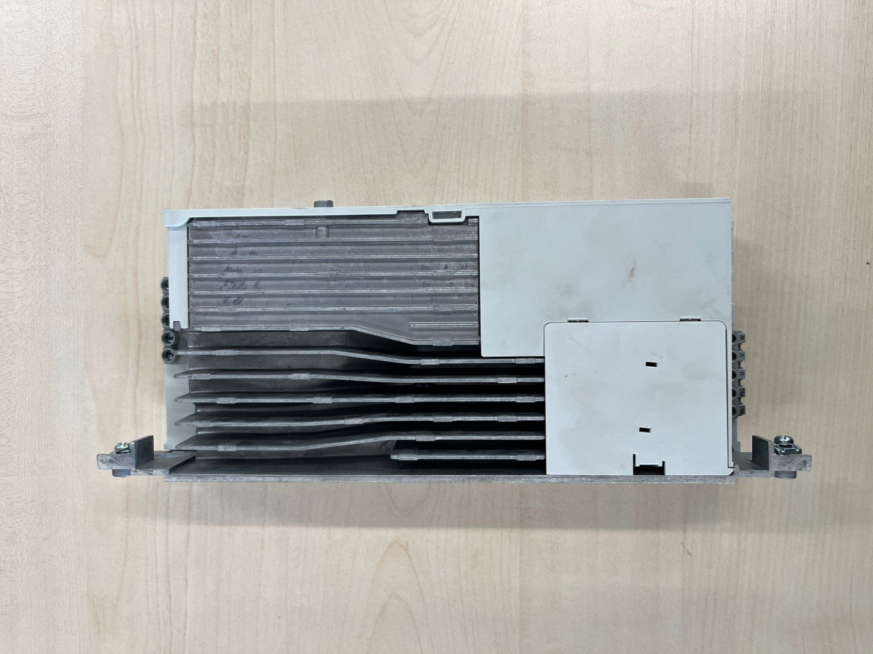 Lenze Composants électroniques: Lenze FU i550/ 4 kw – Neuf avec emballage d'origine à Wauwil par ISELI_ENERGIE_AG 2