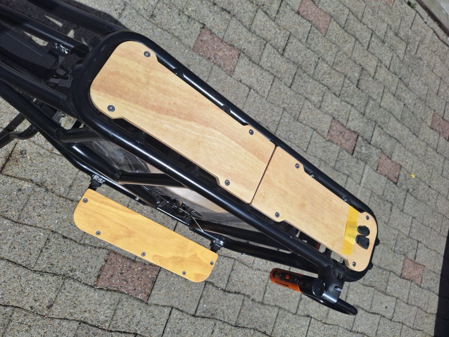 Biciclette: RadWagon 4 E-Lastenvelo inkl. Caboose + Kryptonite U-lock – Usato da Gähwil venduto da keb_qb65 7