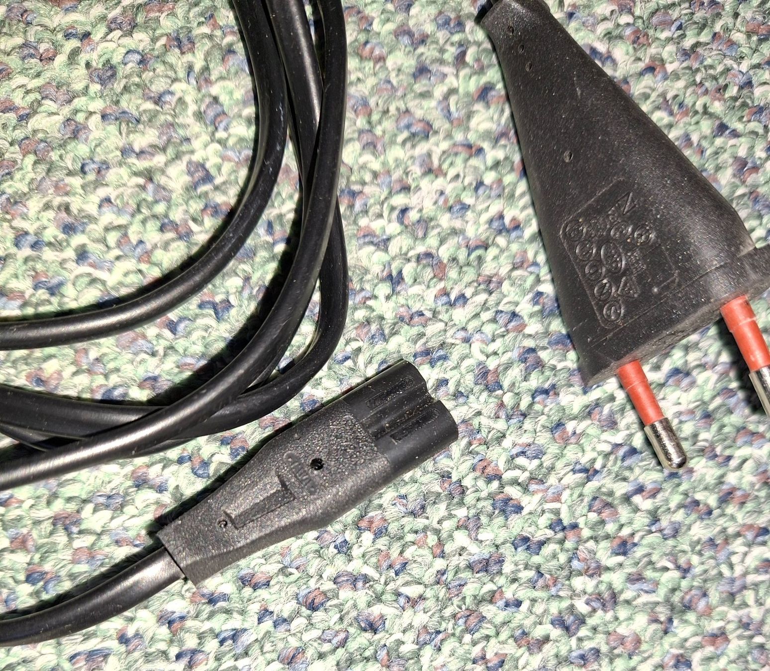 Kabel: Kabel – Gebraucht aus Wil  ZH von Tazar1 5