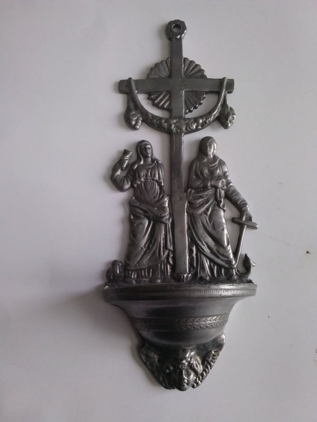 Statuette: Weihwassergefäss Zinn – Usato da Appenzell venduto da lama19