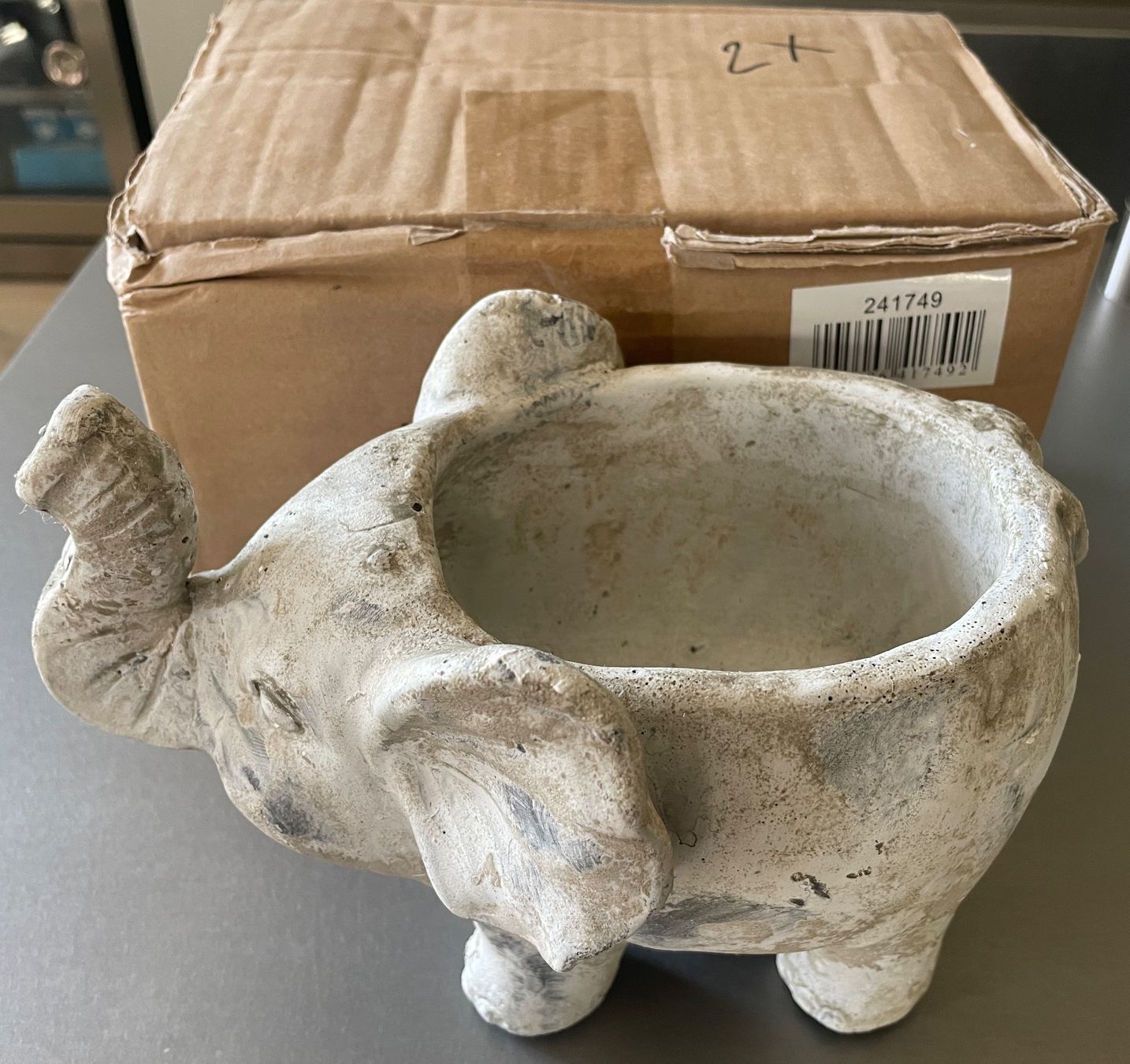 Vasi per fiori: Blumentopf Elefant/neu – Nuovo e nell'imballaggio originale da Volketswil venduto da rubin74