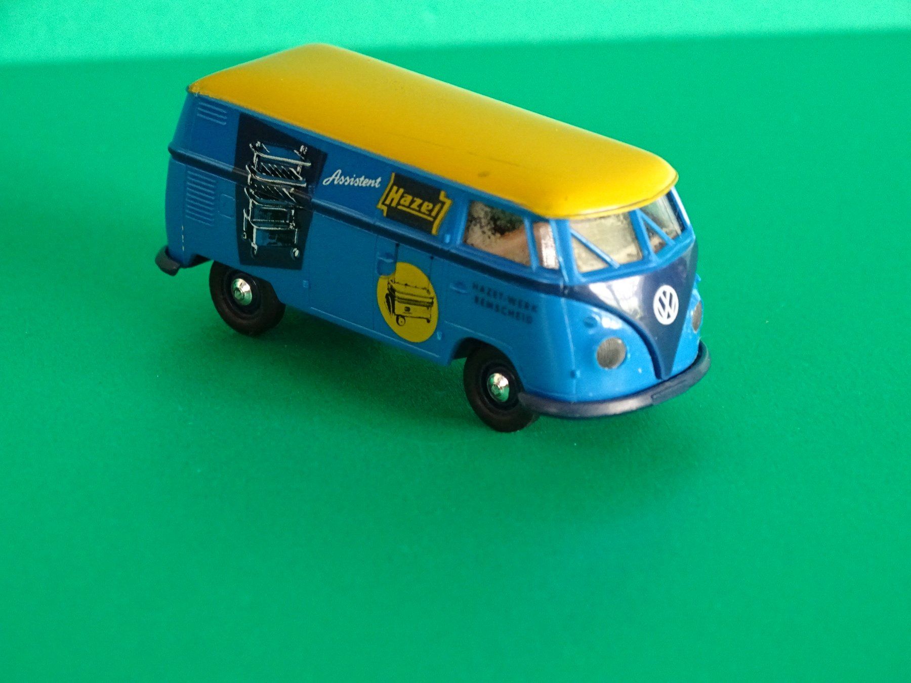 Brekina Modellini d'auto: VW Bus von Brekina 1/87 – Usato da Bretzwil venduto da Meex 1