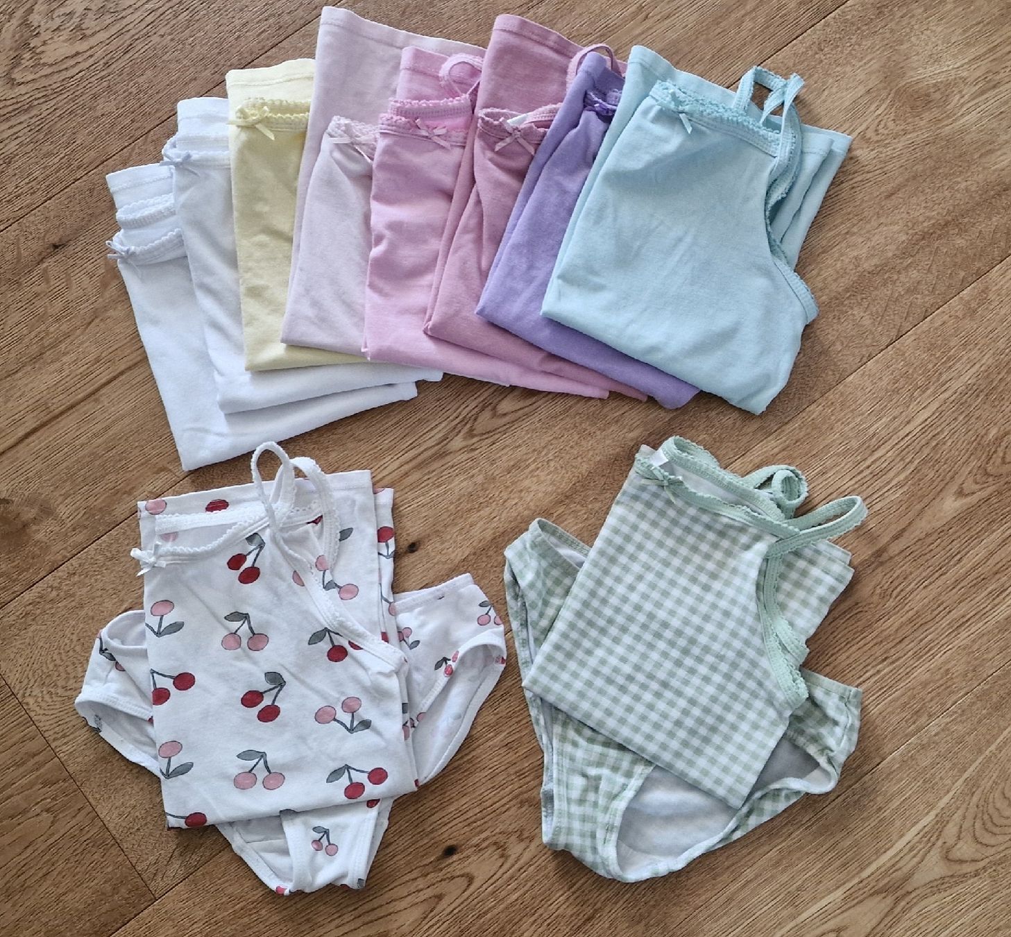 H&M Biancheria intima: Unterhemden H&M set 110/116 – Usato da Emmenbrücke venduto da Nadmorebiti