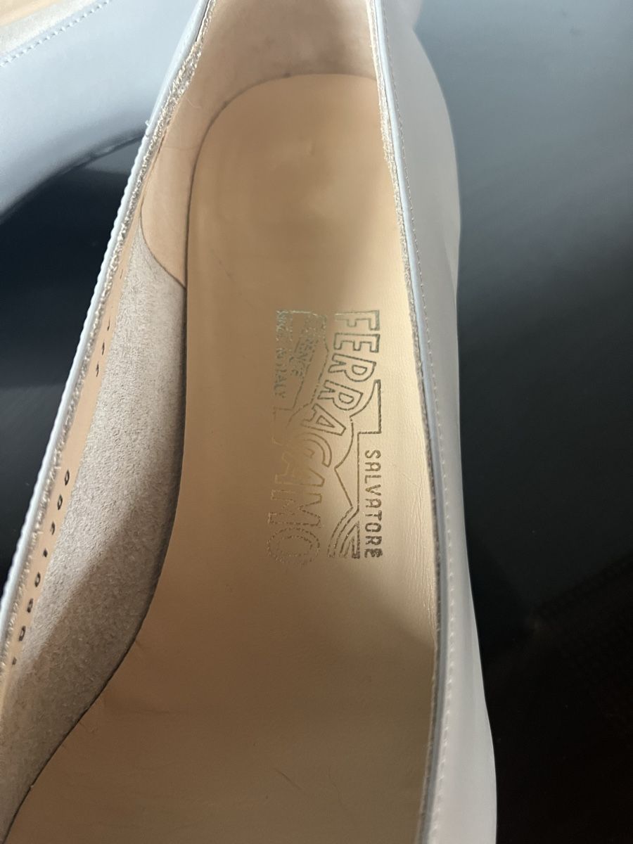 Damenschuhe: Zeitloser Ferragamo Slipper 38 – Gebraucht aus Saanen von SoniaMichaela 2