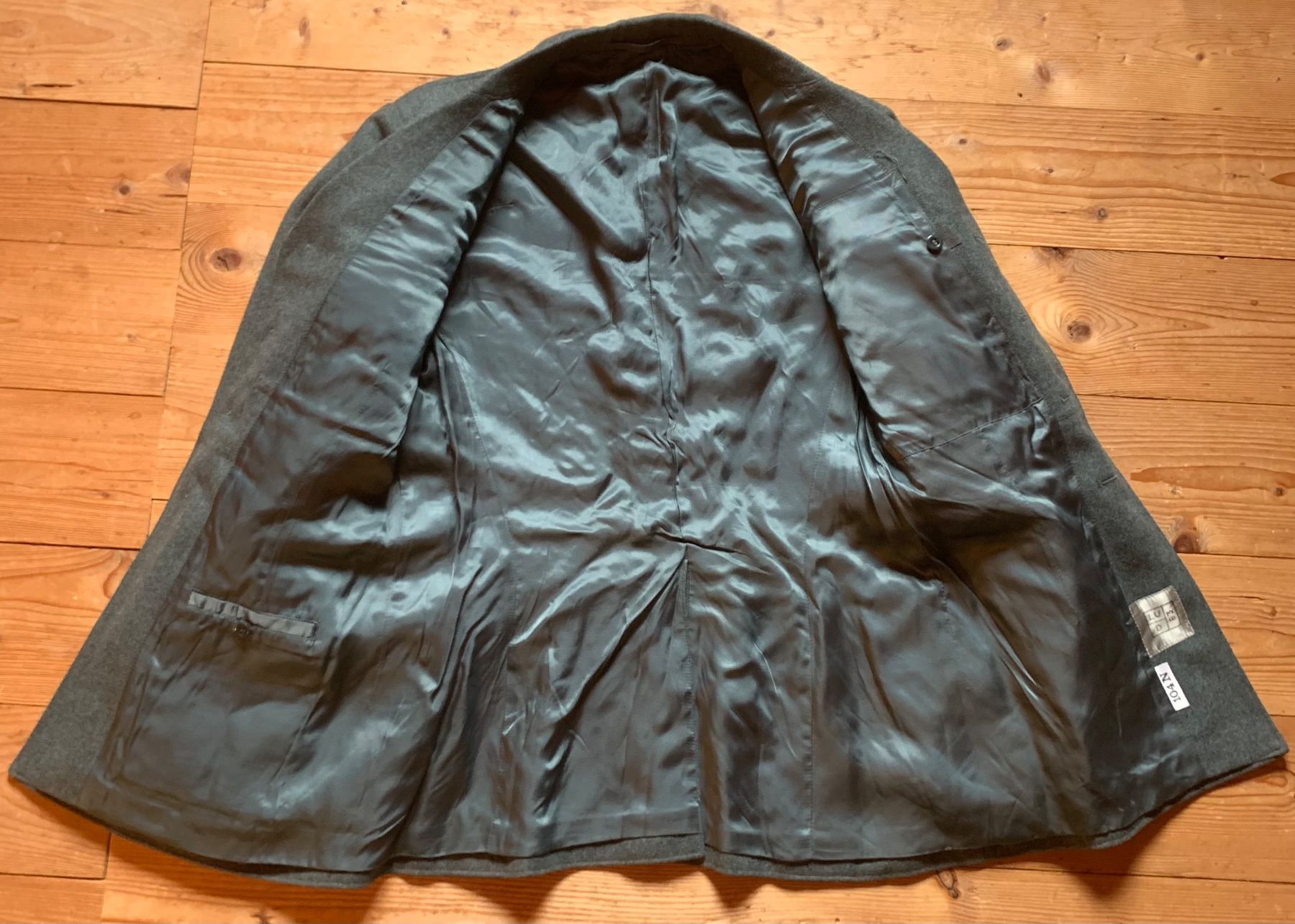 Schweizer Armee Uniformi: Uniformjacke der CH Armee Grösse 104N – Usato da Goldingen venduto da Bergler012 1